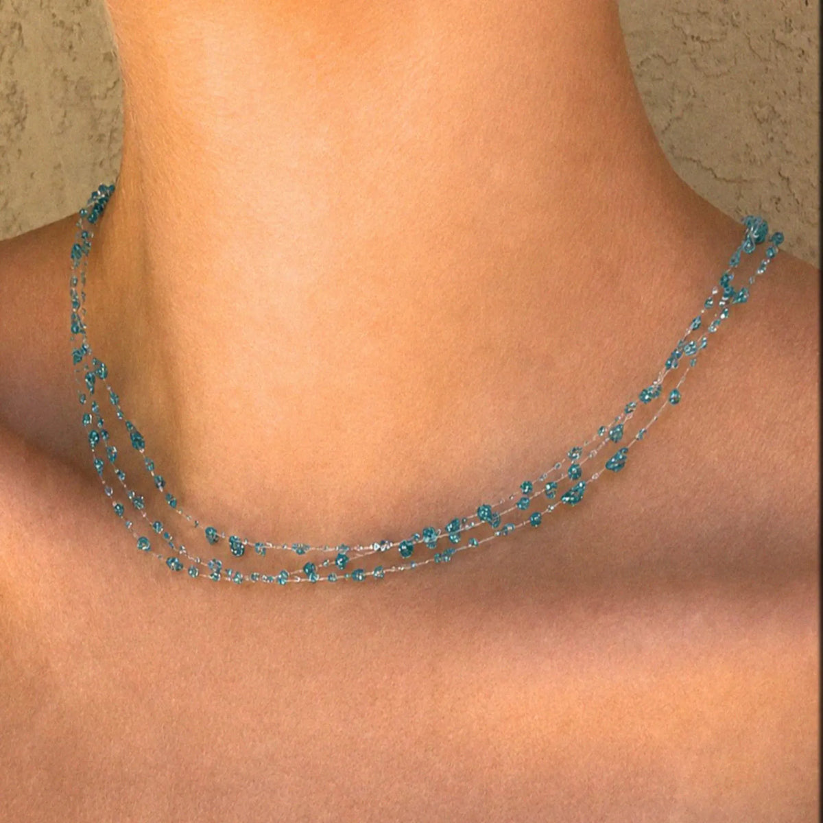 Collier Bleu Lagon (triple rang, petites perles)